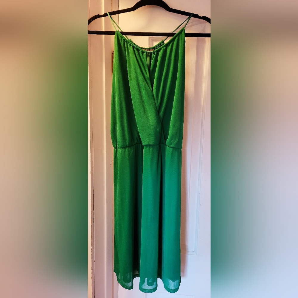 Fun green, wrap front dress. Elastic waist